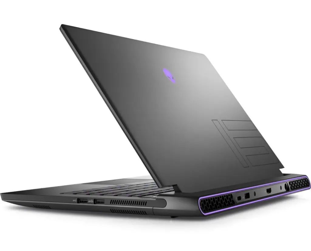 alienware_m15_r7__i912900h__32_1671181304_b329d3f8_progressive.webp