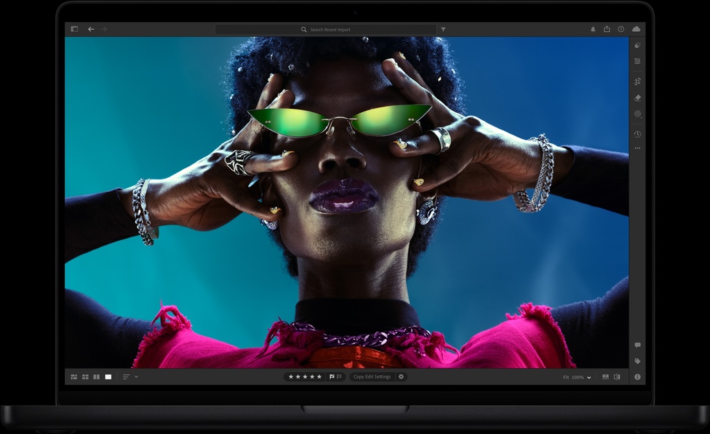 
MacBook Pro 14